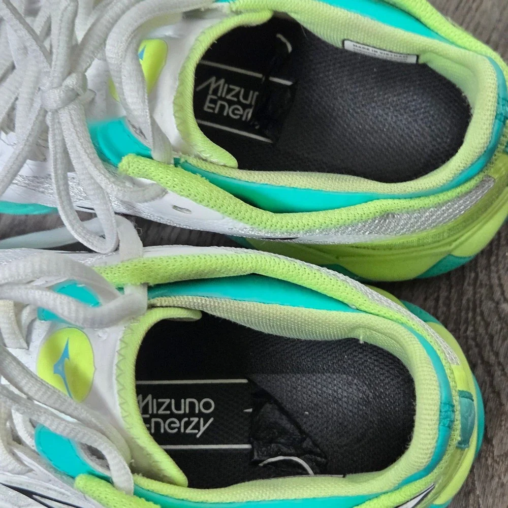 Mizuno Wave Running Shoes Womens 6.5 White‎ Green Teal Athletic Trainer
